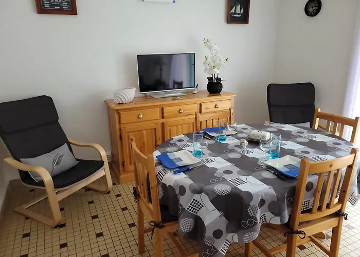 Les Pampres アパート