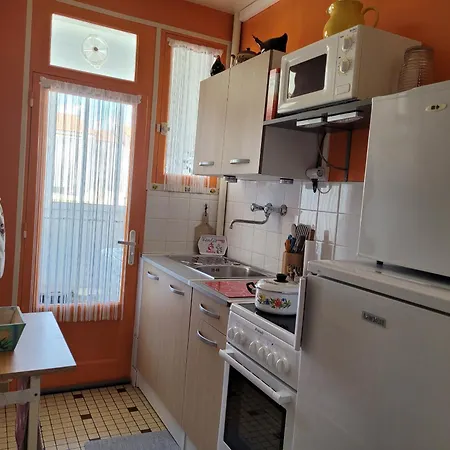 Апартаменты Les Pampres Сен-Жан-де-Мон